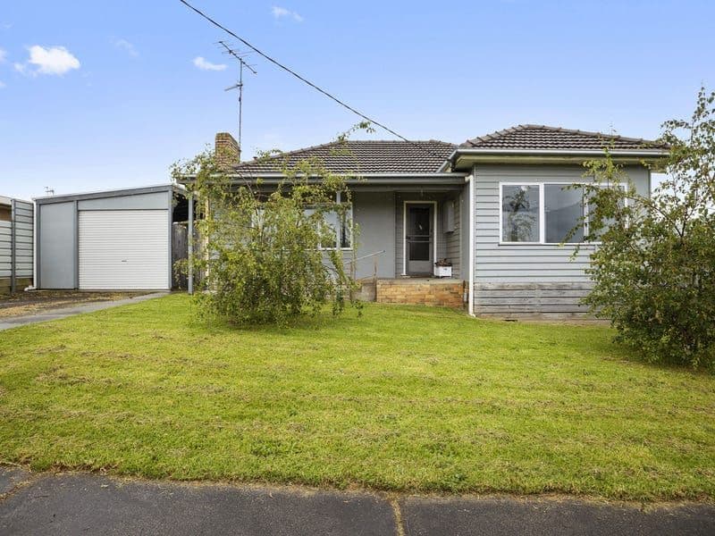 33 Smith Street, Leongatha VIC 3953, Leongatha - Image 1