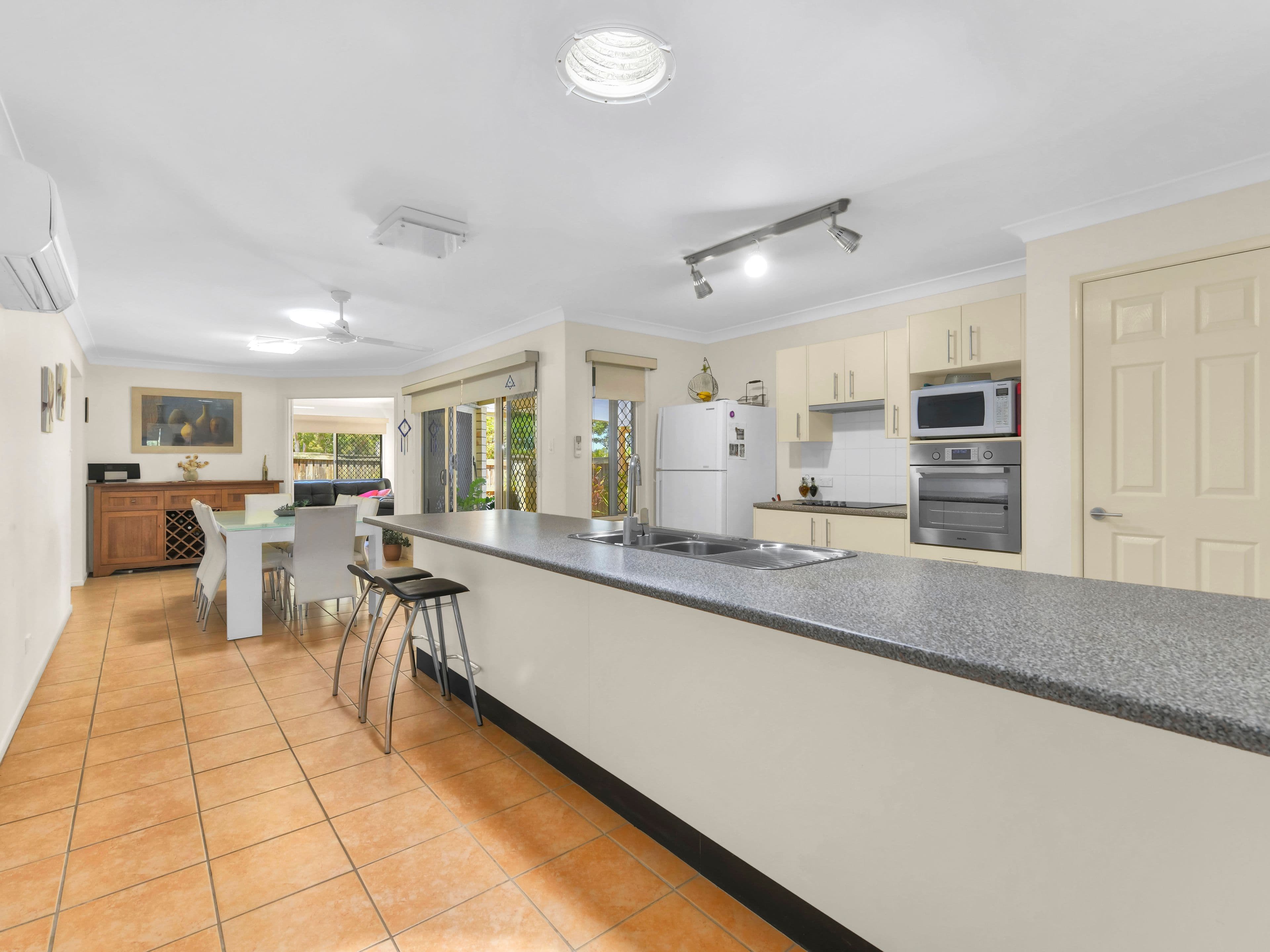49 Elliot Street, Carseldine QLD 4034, Carseldine - Thumbnail 5