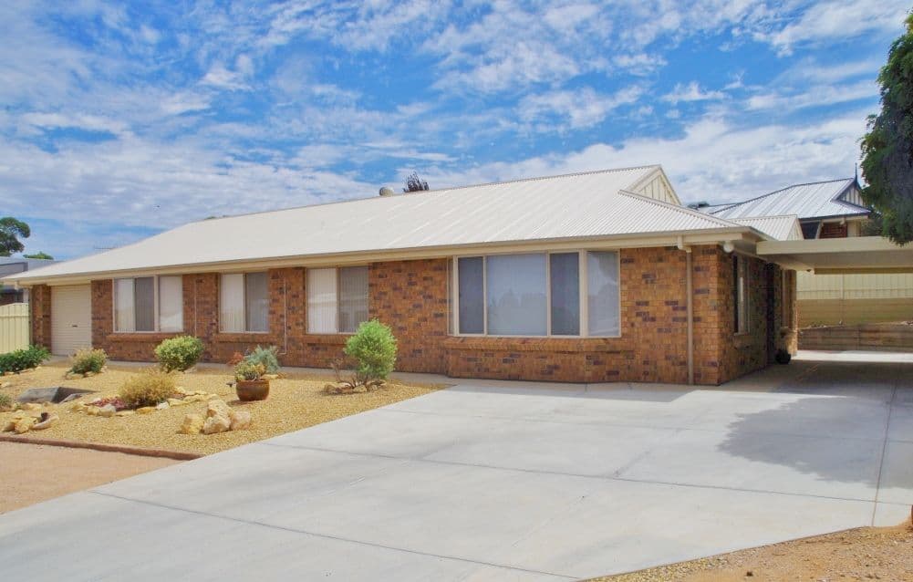 1 Ian Drive, Paringa SA 5340, Paringa - Image 1