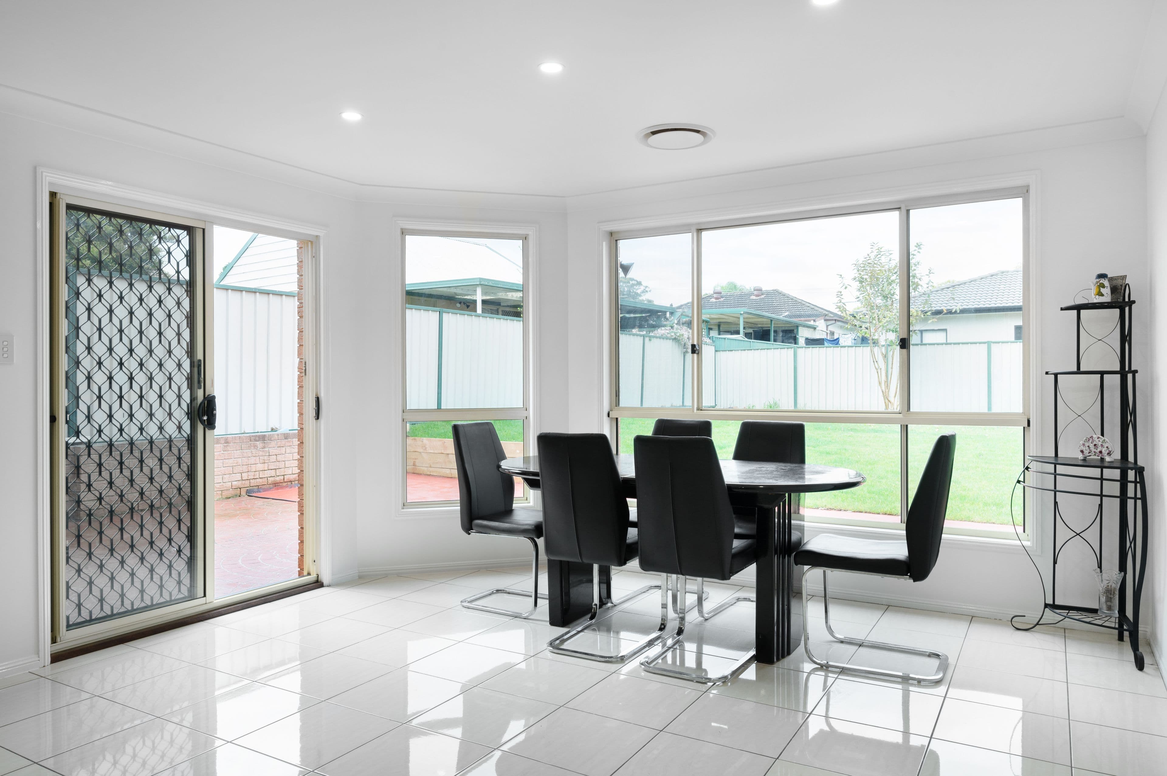 22 Railway Parade, Glenfield NSW 2167, Glenfield - Thumbnail 3