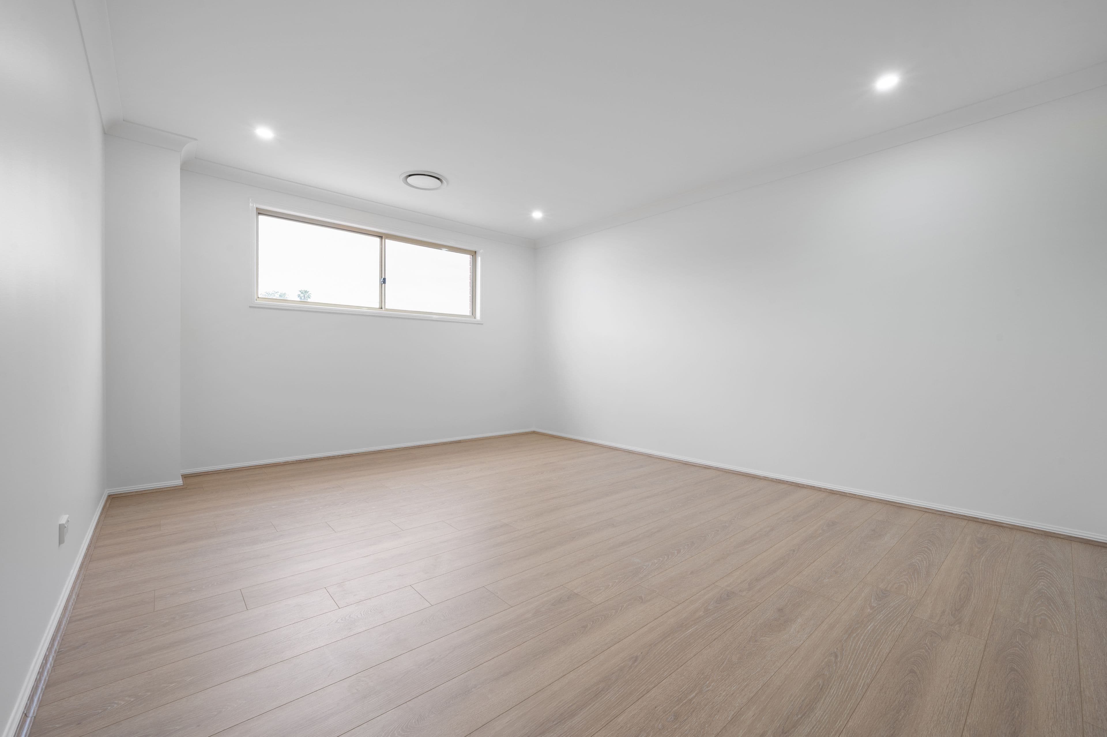 22 Railway Parade, Glenfield NSW 2167, Glenfield - Thumbnail 6