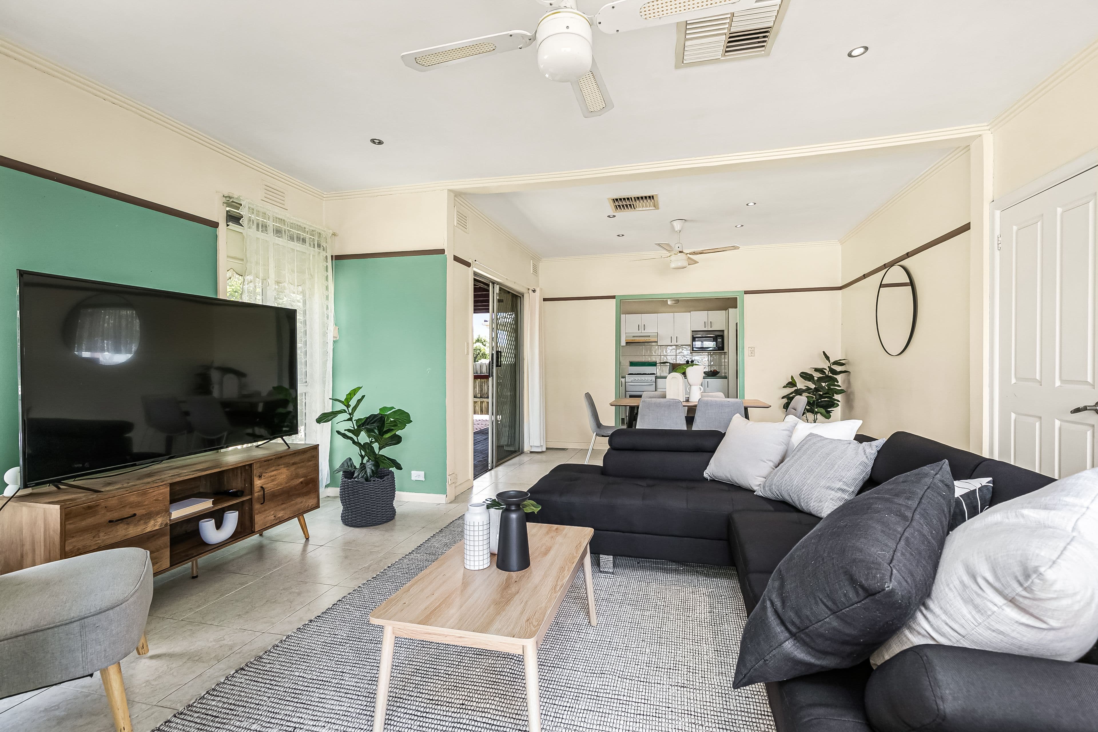 22 Lahinch Street, Broadmeadows VIC 3047, Broadmeadows - Thumbnail 2