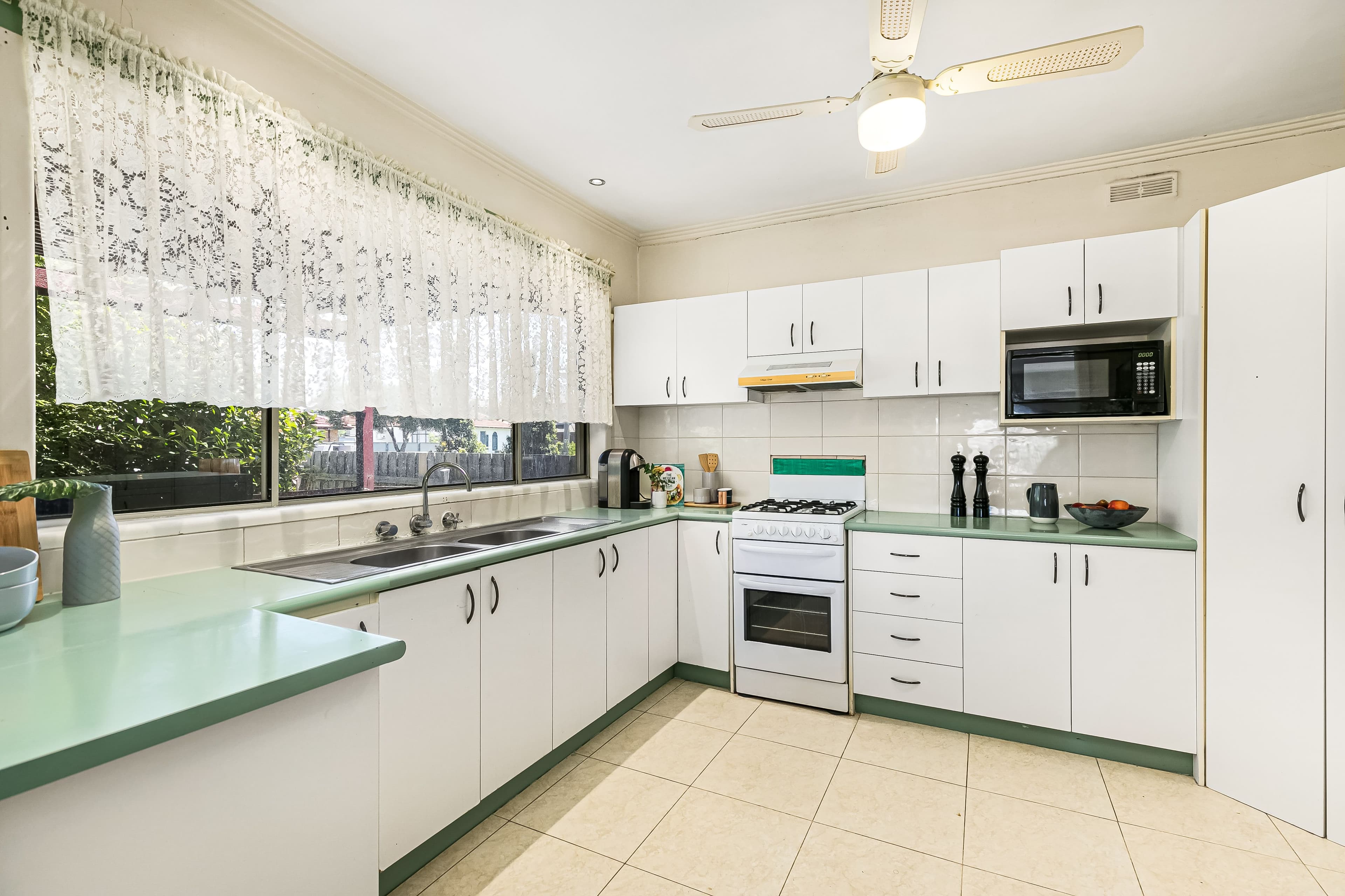 22 Lahinch Street, Broadmeadows VIC 3047, Broadmeadows - Thumbnail 4