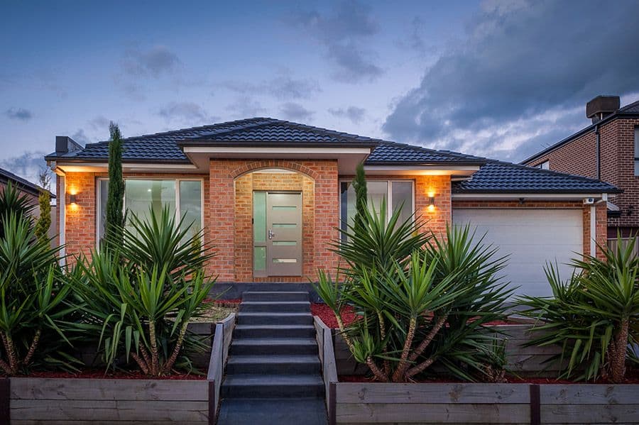 33 Elsternwick Way, Craigieburn VIC 3064, Craigieburn - Image 1