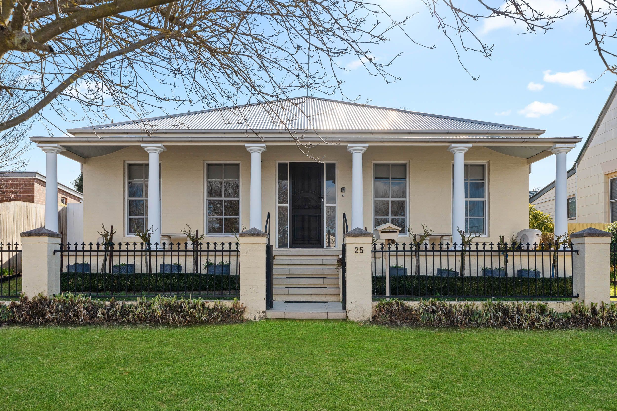 25 Warne Street, Crookwell NSW 2583, Crookwell - Image 1