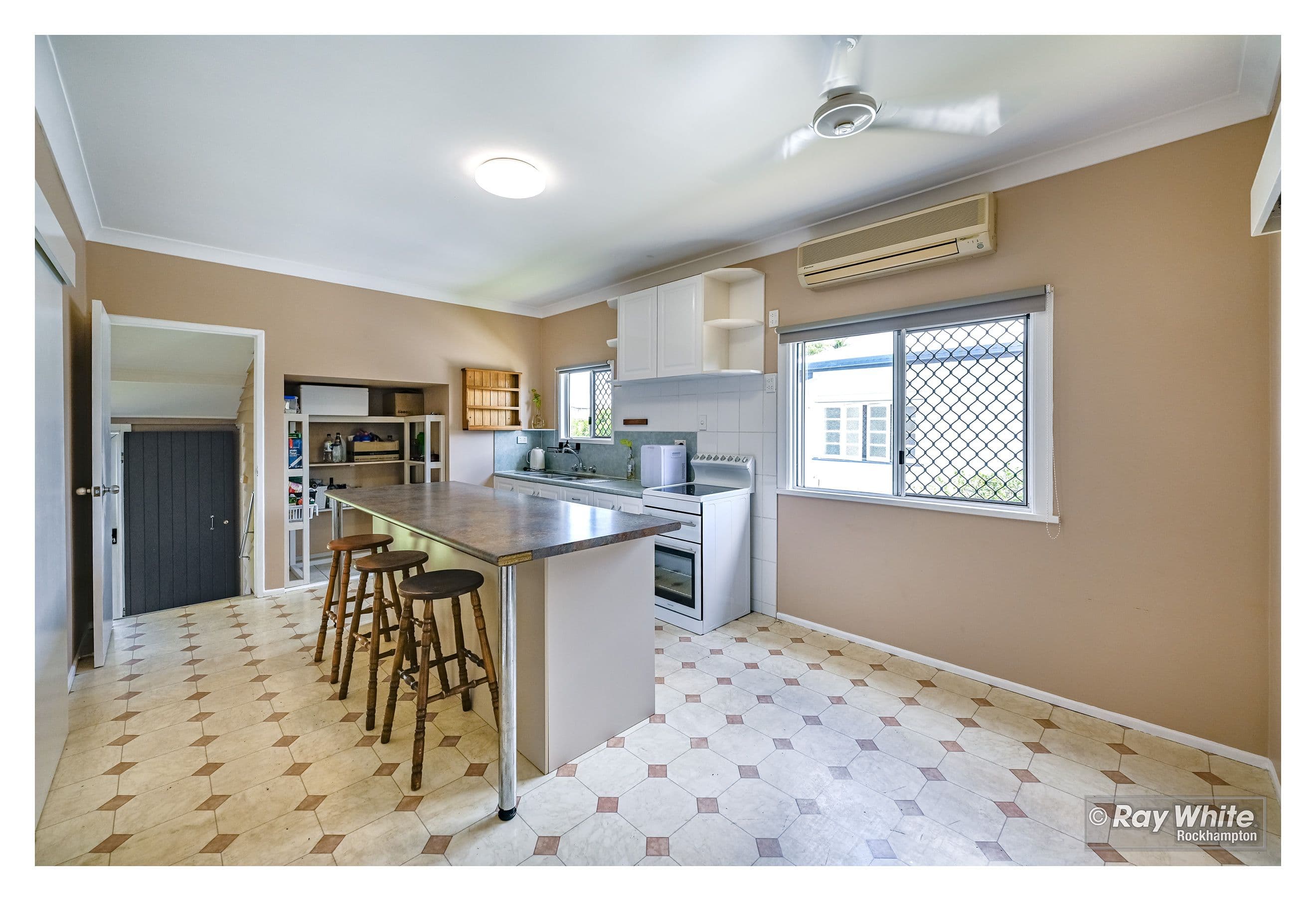 254 Clanfield Street, Berserker QLD 4701, Berserker - Thumbnail 8