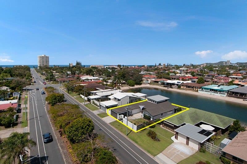 52 Nineteenth Avenue, PALM BEACH QLD 4221, Palm Beach - Thumbnail 4