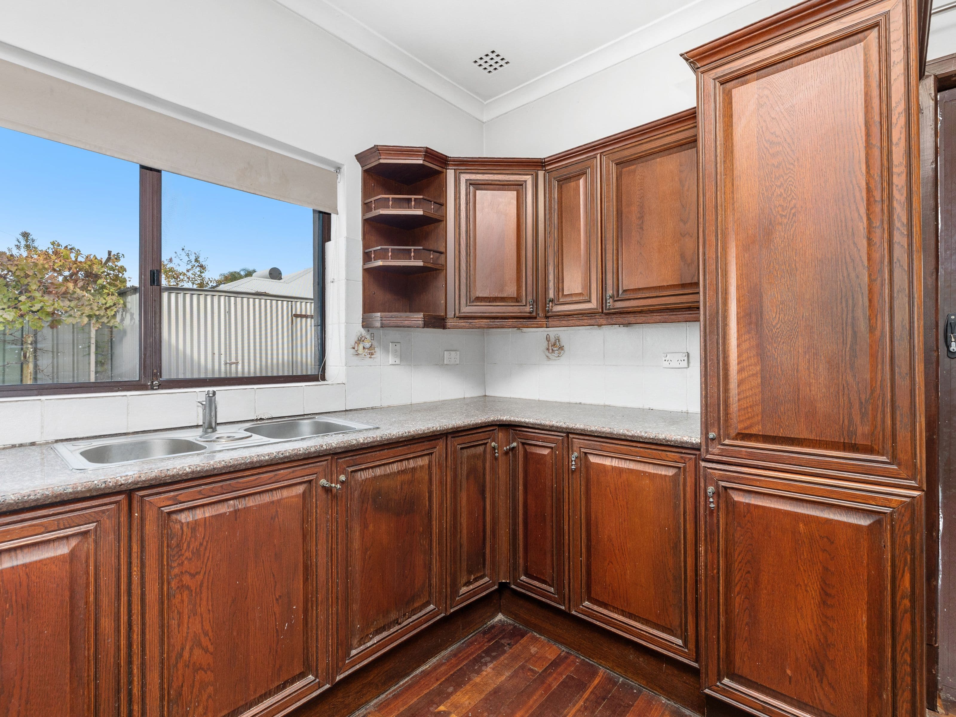 119 Manning Road, Manning WA 6152, Manning - Thumbnail 2