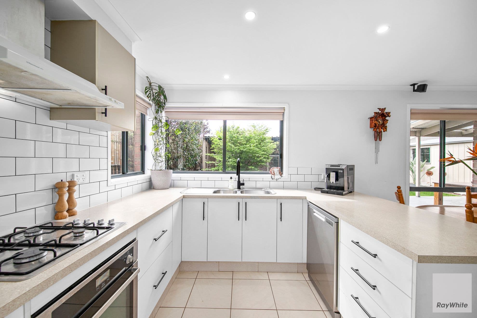 24 Yardley Street, Sunbury VIC 3429, Sunbury - Thumbnail 5