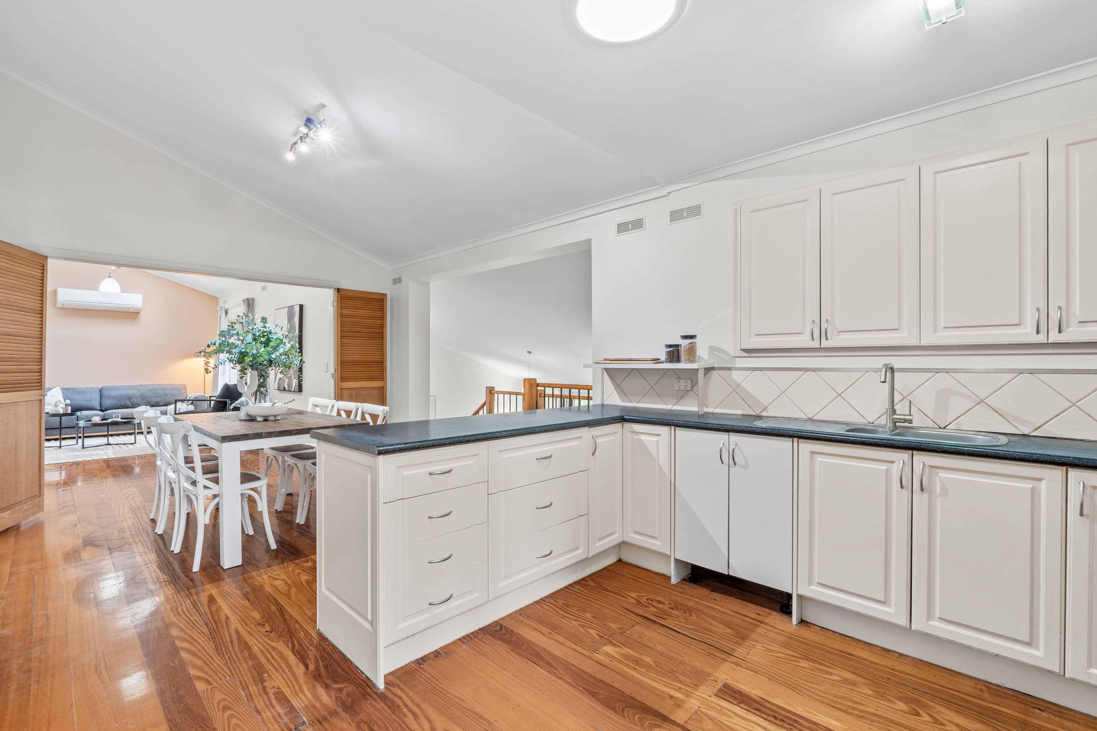 76 Diamond Creek Road, Greensborough VIC 3088, Greensborough - Thumbnail 7