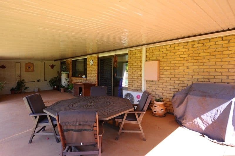 10 Croydon Street, HARRISTOWN QLD 4350, Harristown - Thumbnail 4
