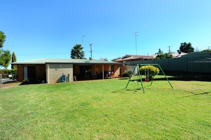10 Croydon Street, HARRISTOWN QLD 4350, Harristown - Thumbnail 5