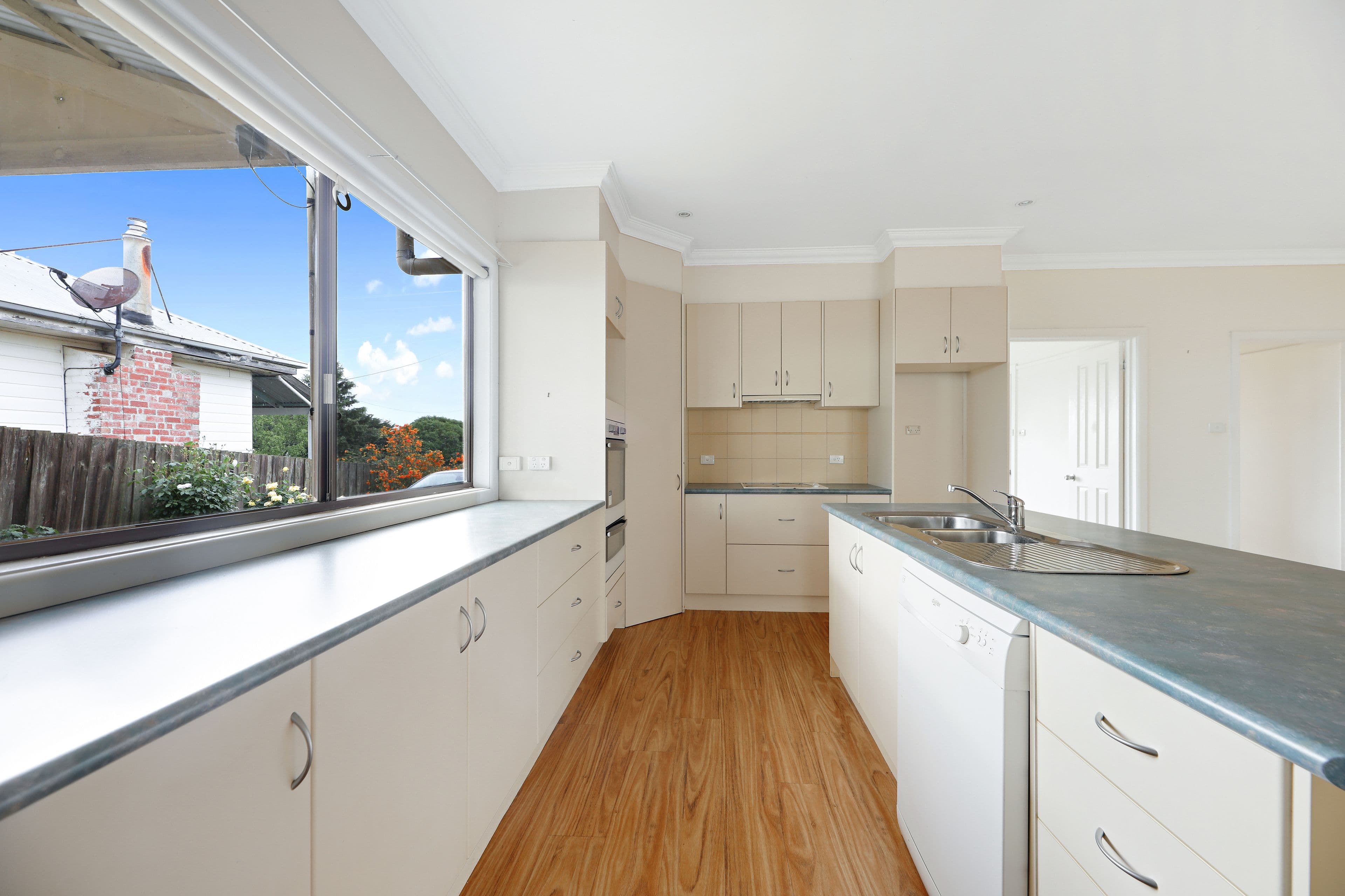 7 Longwarry Road, Drouin VIC 3818, Drouin - Thumbnail 2