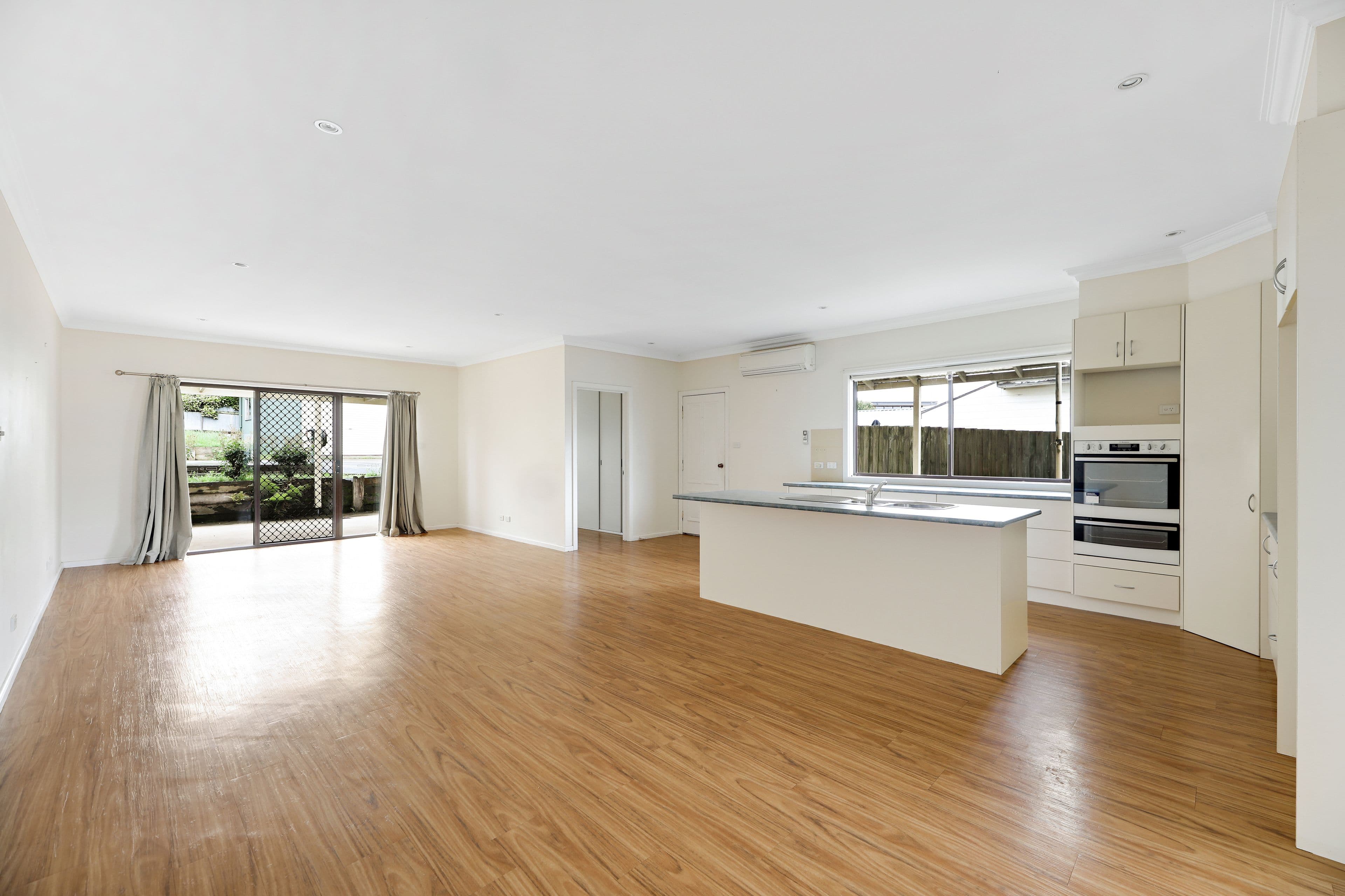 7 Longwarry Road, Drouin VIC 3818, Drouin - Thumbnail 3
