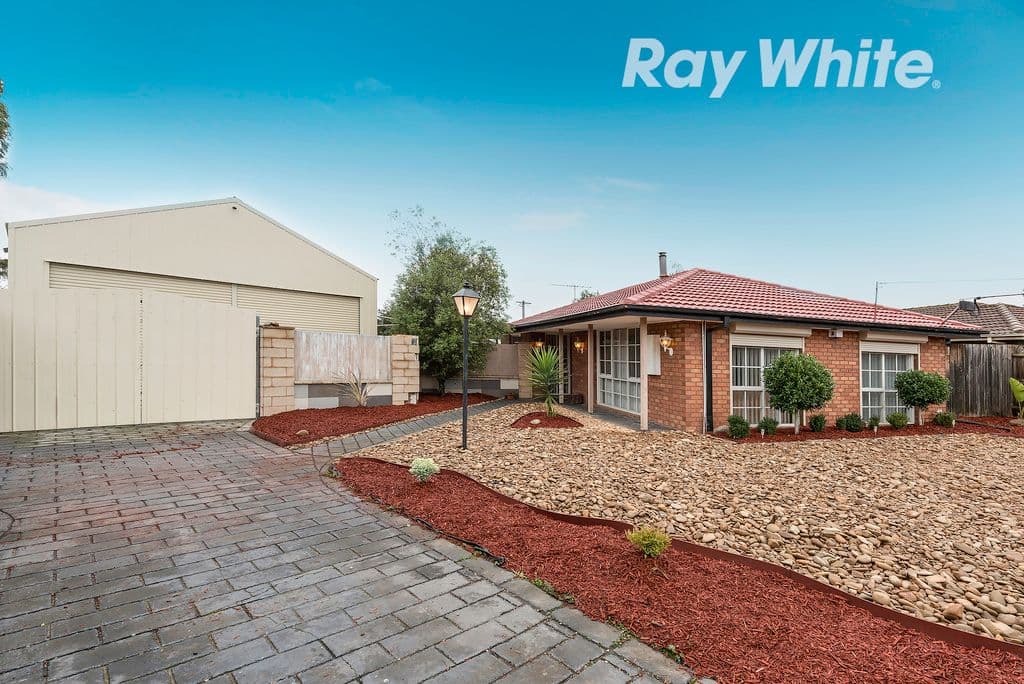 9 Parton Place, Craigieburn VIC 3064, Craigieburn - Image 1