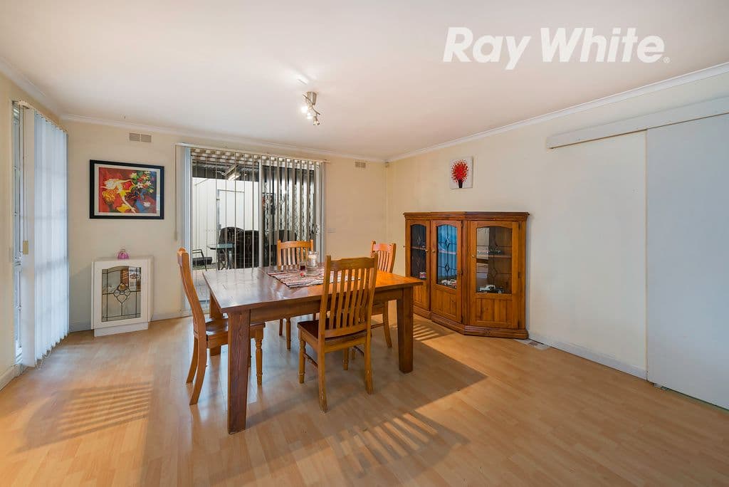 9 Parton Place, Craigieburn VIC 3064, Craigieburn - Thumbnail 3