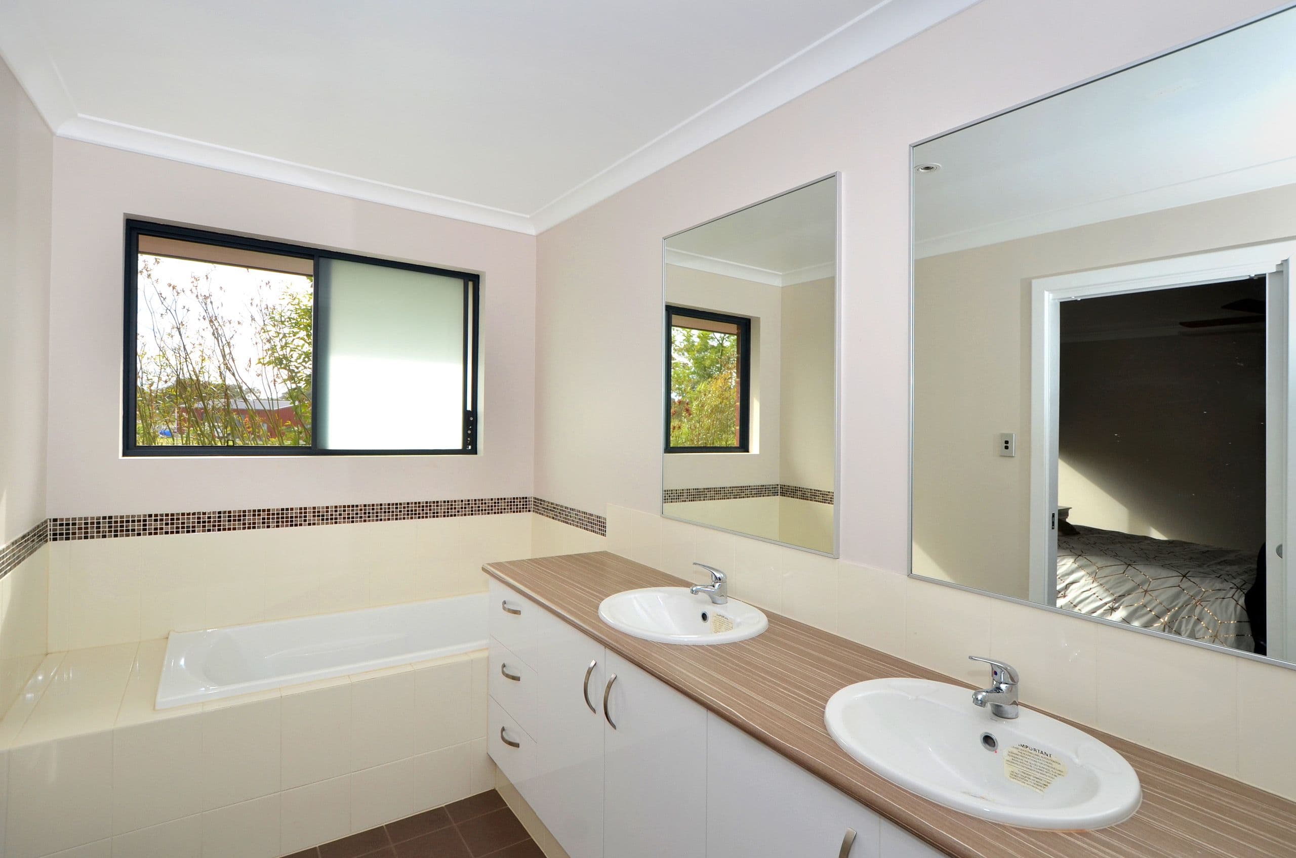 139 Deloraine Drive, Warrenup WA 6330, Warrenup - Thumbnail 7