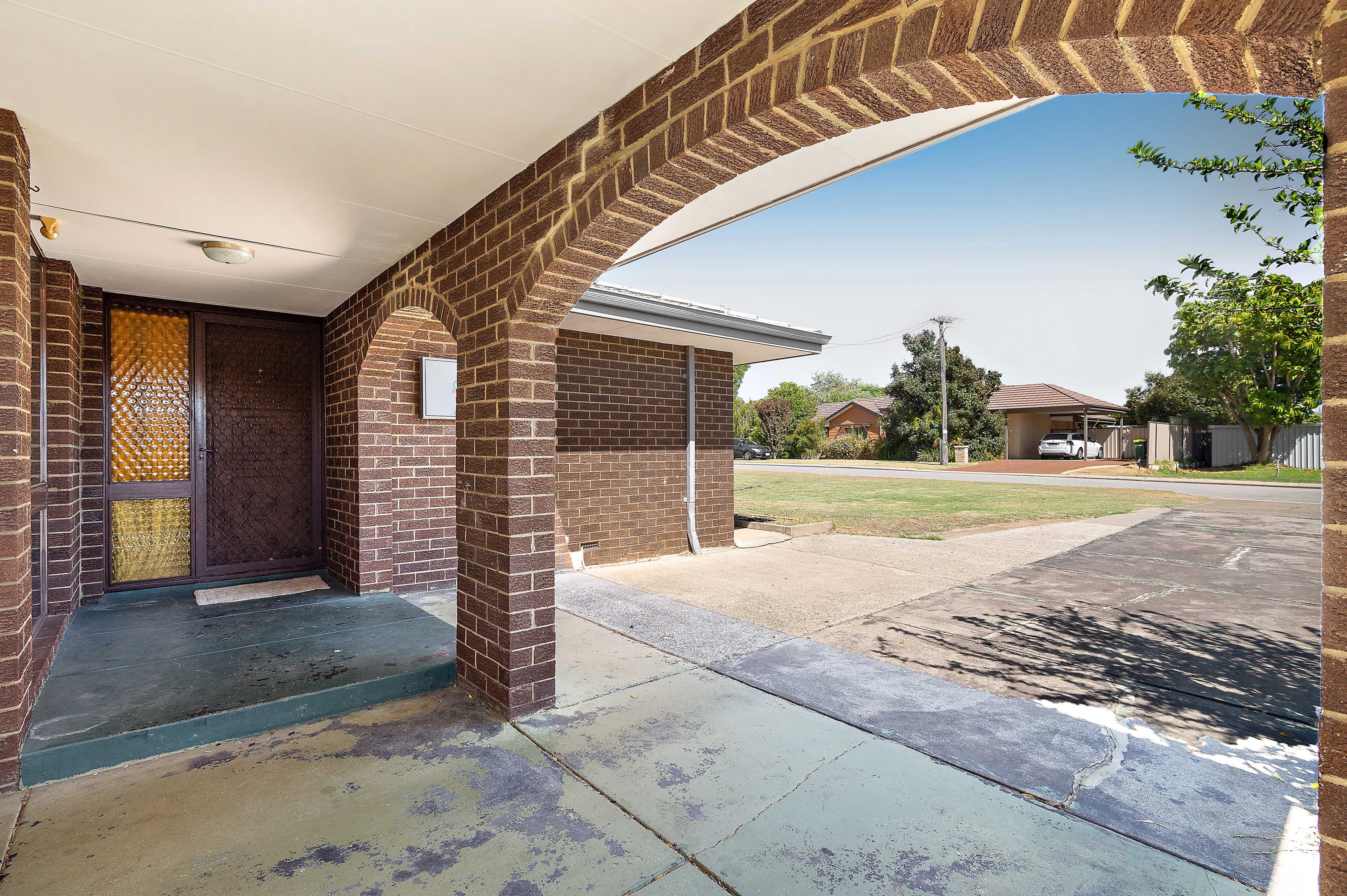 15 Sloan Court, Thornlie WA 6108, Thornlie - Thumbnail 2