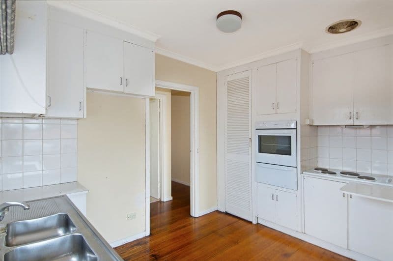 37 Armstrongs Road, SEAFORD VIC 3198, Seaford - Thumbnail 2