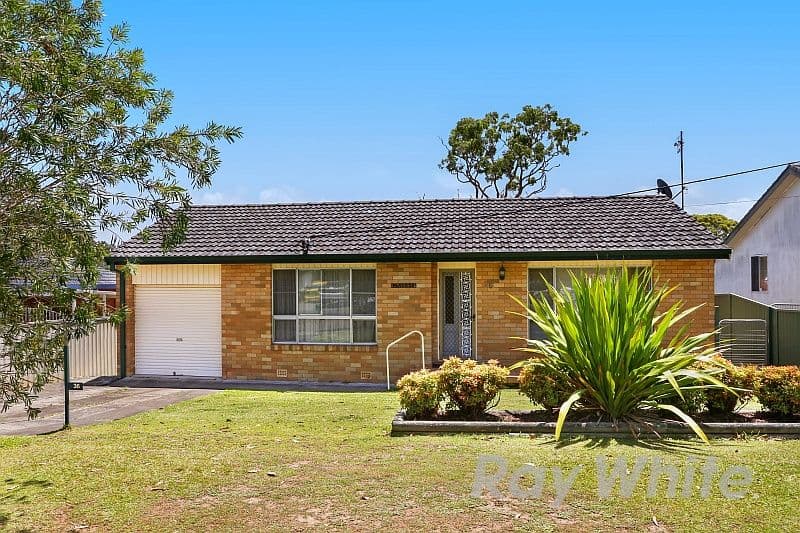 36 Swan Street, Kanwal - Image 1