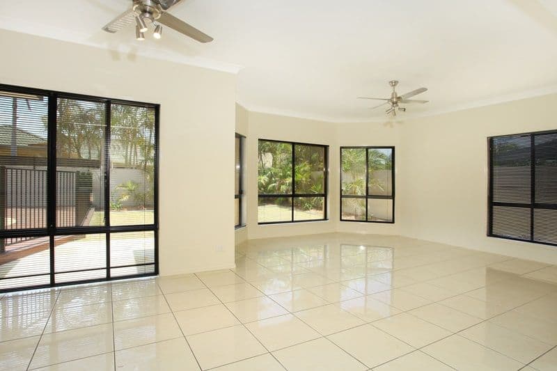 17 Calmwater Crescent, HELENSVALE QLD 4212, Helensvale - Thumbnail 7