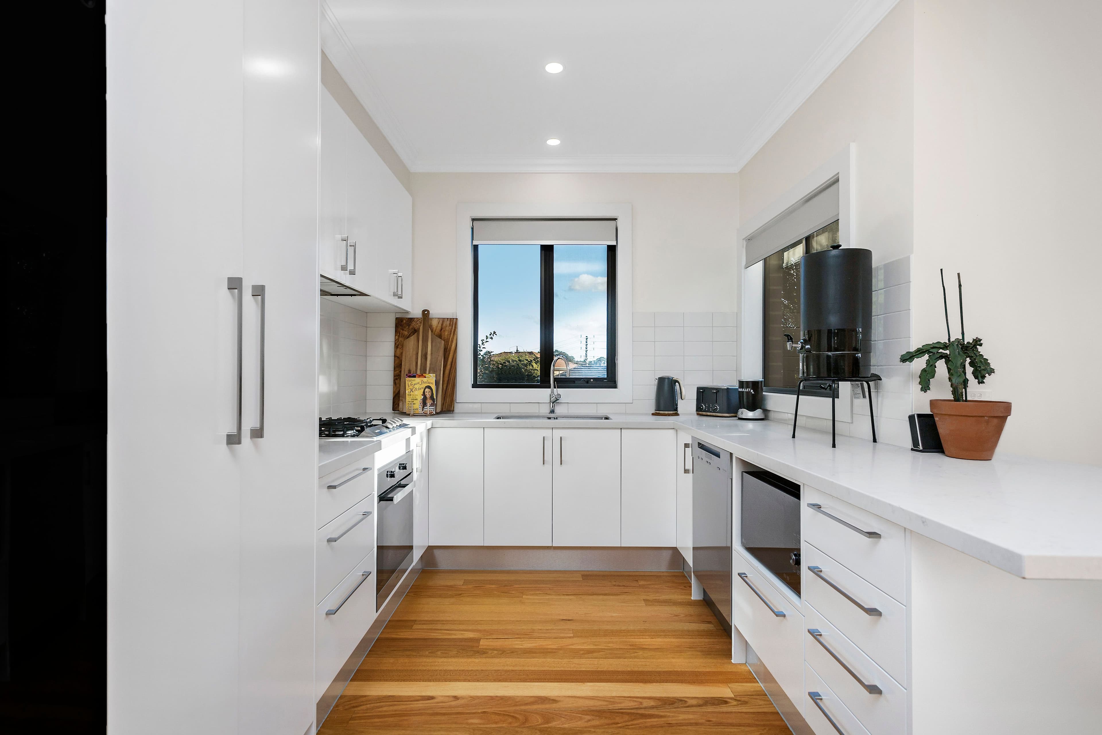 5 Stapley Crescent, Chadstone VIC 3148, Chadstone - Thumbnail 3