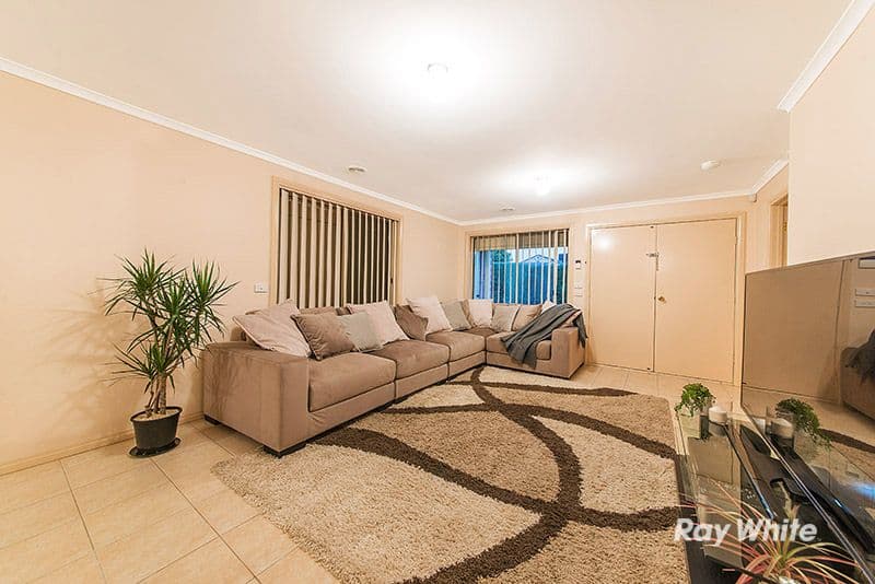 10 Tauna Place, Cranbourne West VIC 3977, Cranbourne West - Thumbnail 7