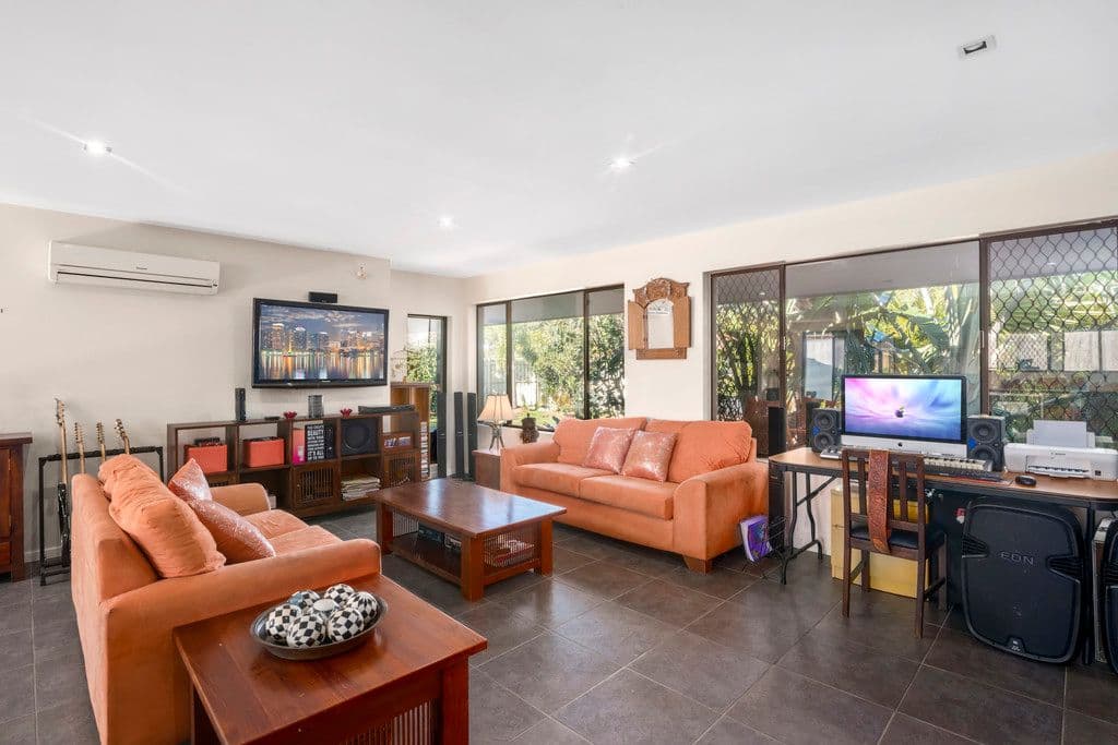 35 Coolibah Drive, Palm Beach QLD 4221, Palm Beach - Thumbnail 4