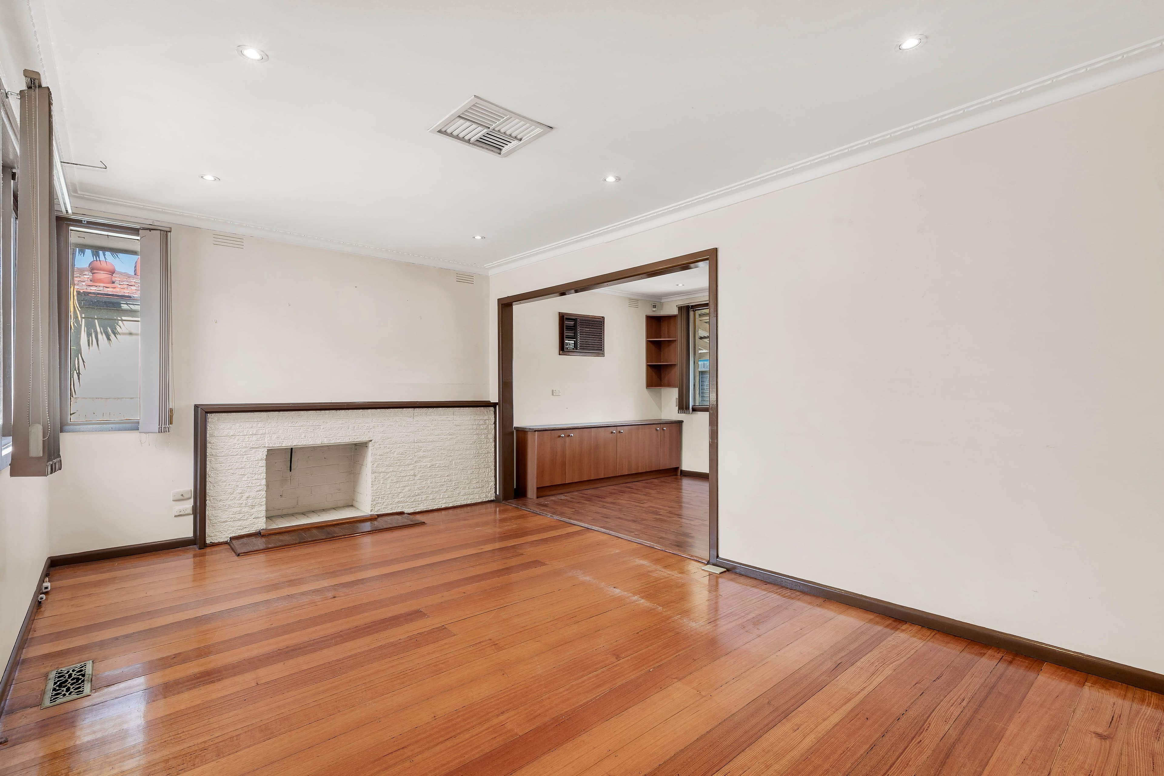 25 Huskisson Avenue, Lalor VIC 3075, Lalor - Thumbnail 4