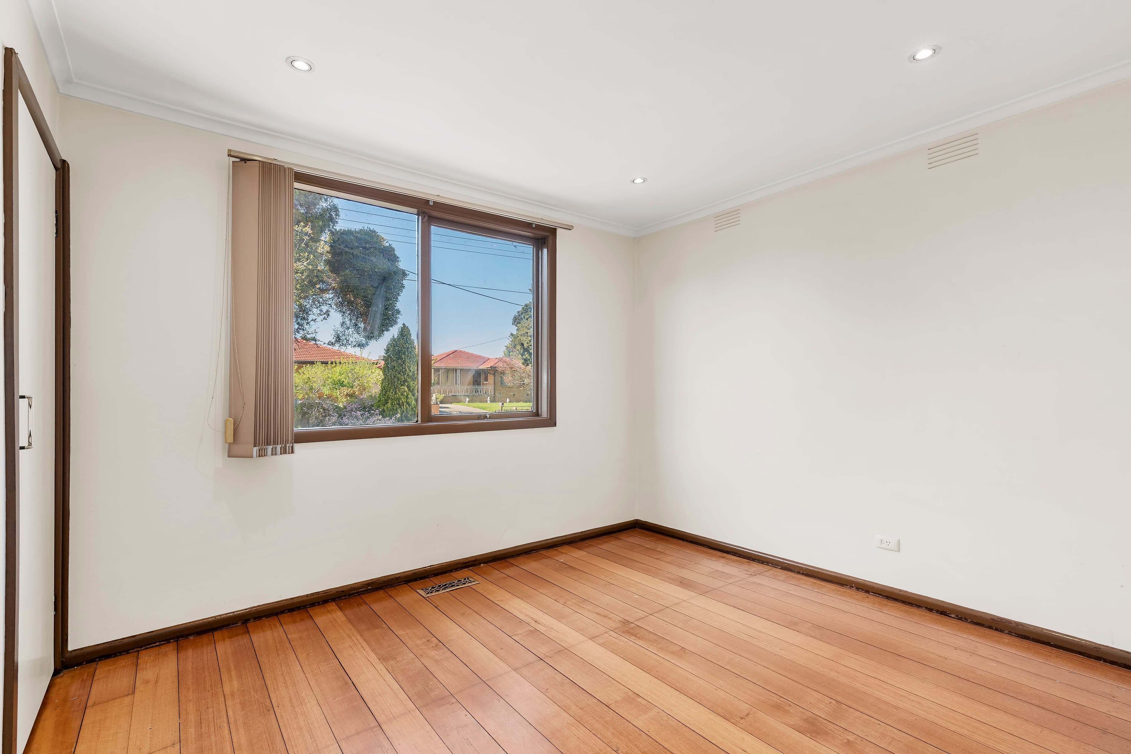 25 Huskisson Avenue, Lalor VIC 3075, Lalor - Thumbnail 5