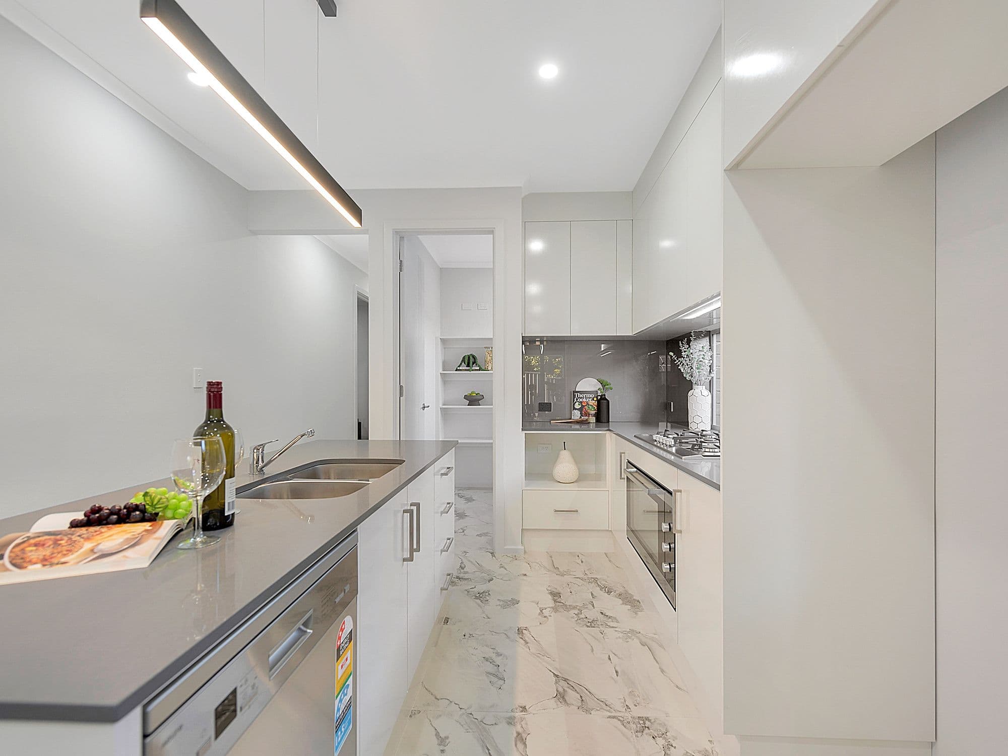 10 Aistrope Avenue, Modbury North SA 5092, Modbury North - Thumbnail 2