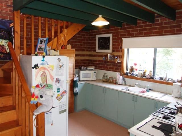 17 Hallway Drive, WIMBLEDON HEIGHTS VIC 3922, Wimbledon Heights - Thumbnail 2
