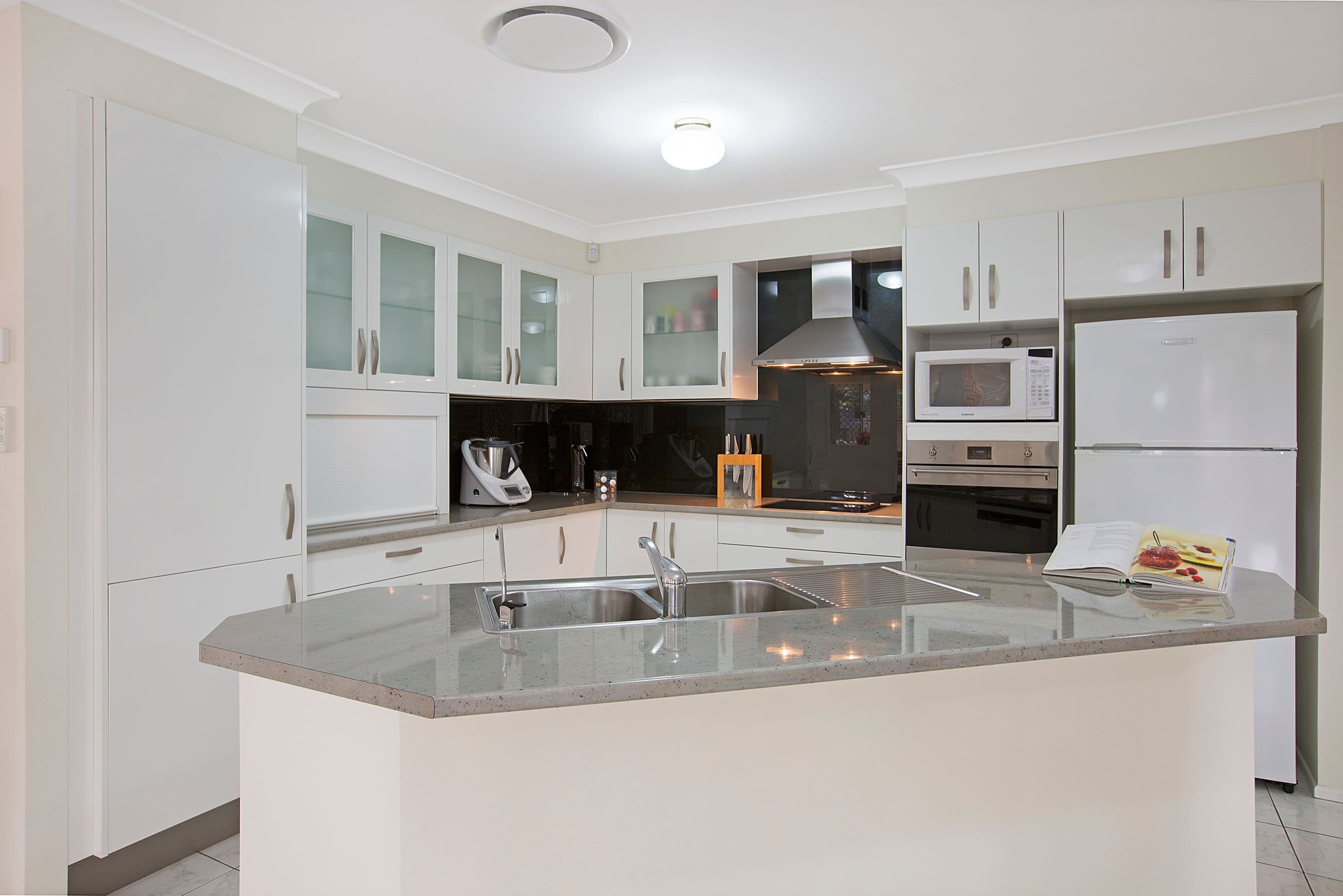 5 Longreef Court, Albany Creek QLD 4035, Albany Creek - Thumbnail 7