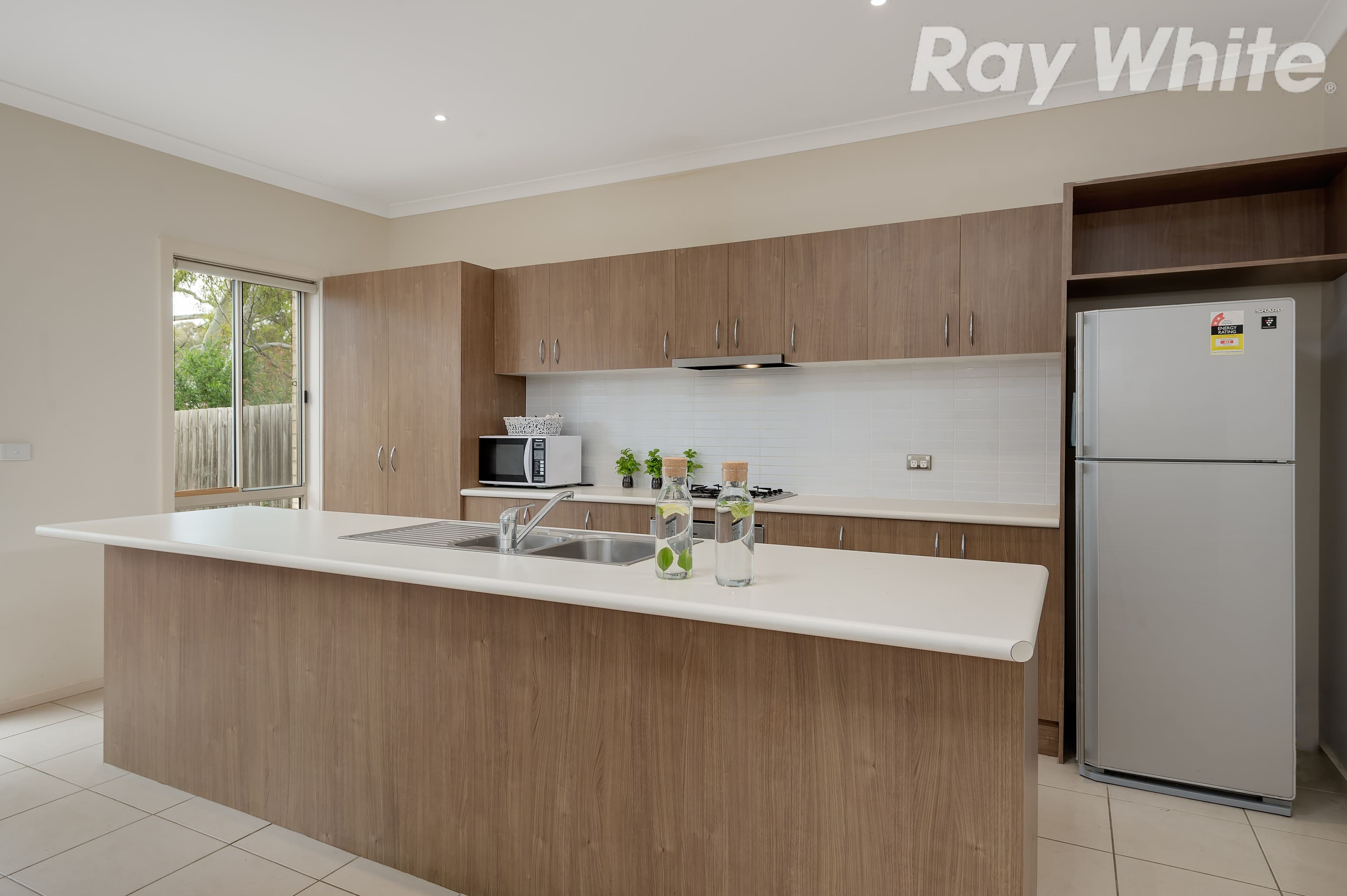 9 Haven Close, South Morang VIC 3752, South Morang - Thumbnail 3