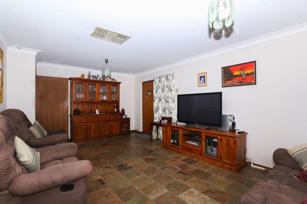 37 Ida Street, Bassendean WA 6054, Bassendean - Thumbnail 4