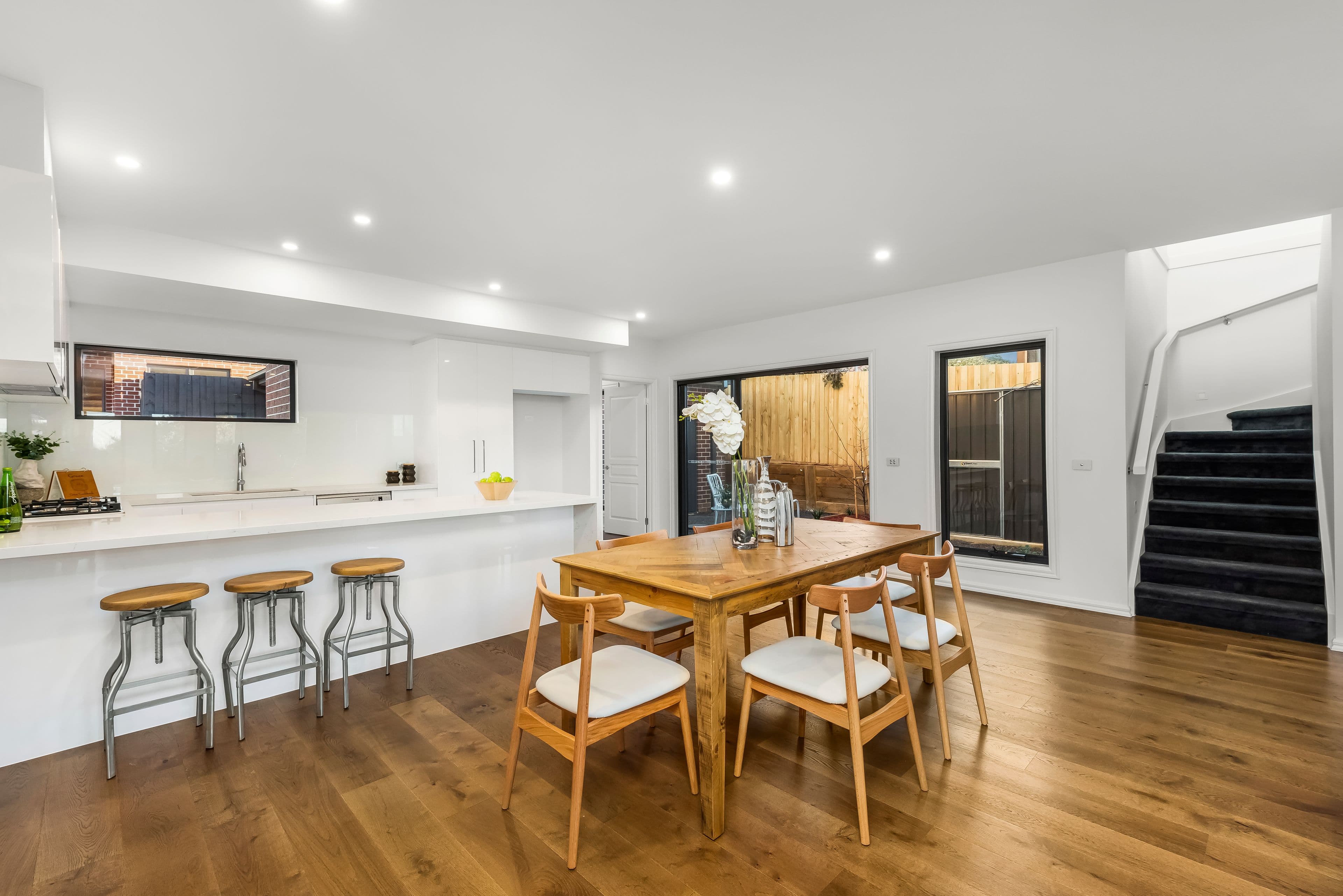30 Glen Court, Glen Waverley VIC 3150, Glen Waverley - Thumbnail 3