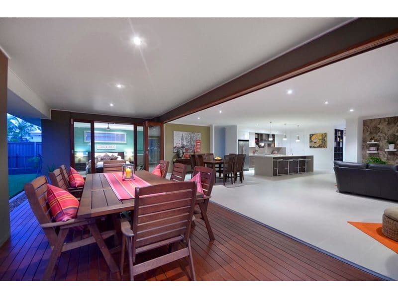 16 Paperbark Place, WAKERLEY QLD 4154, Wakerley - Image 1