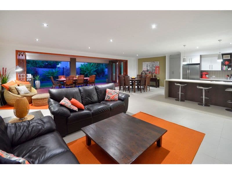 16 Paperbark Place, WAKERLEY QLD 4154, Wakerley - Thumbnail 6