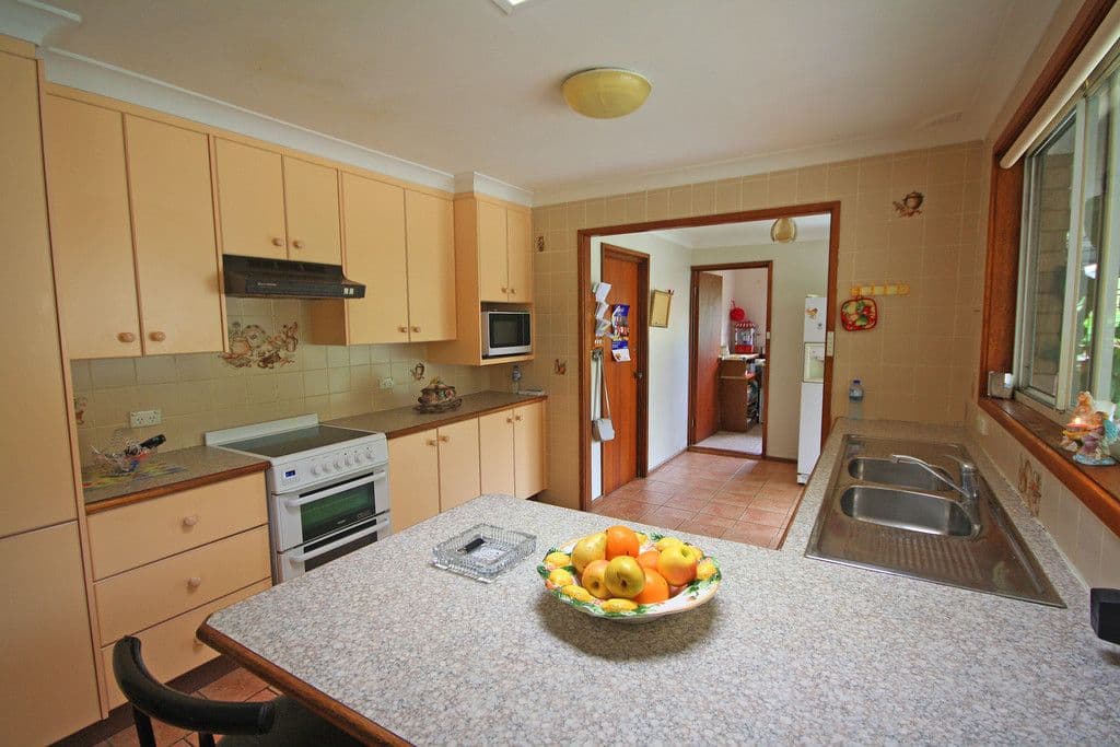 8 Chaperon Crescent, Minto - Thumbnail 2