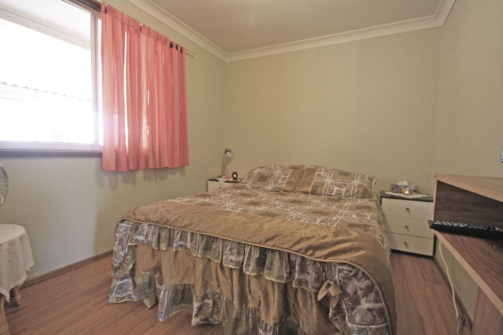 8 Chaperon Crescent, Minto - Thumbnail 8