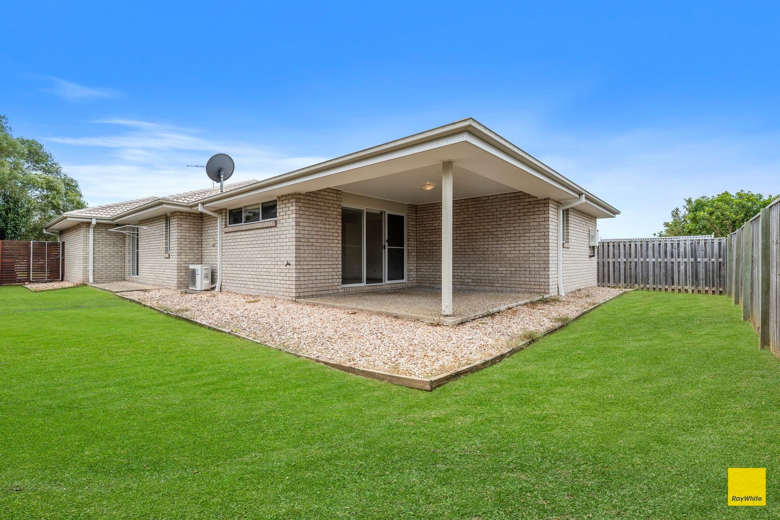 34 Ellabay Crescent, Redland Bay QLD 4165, Redland Bay - Thumbnail 2