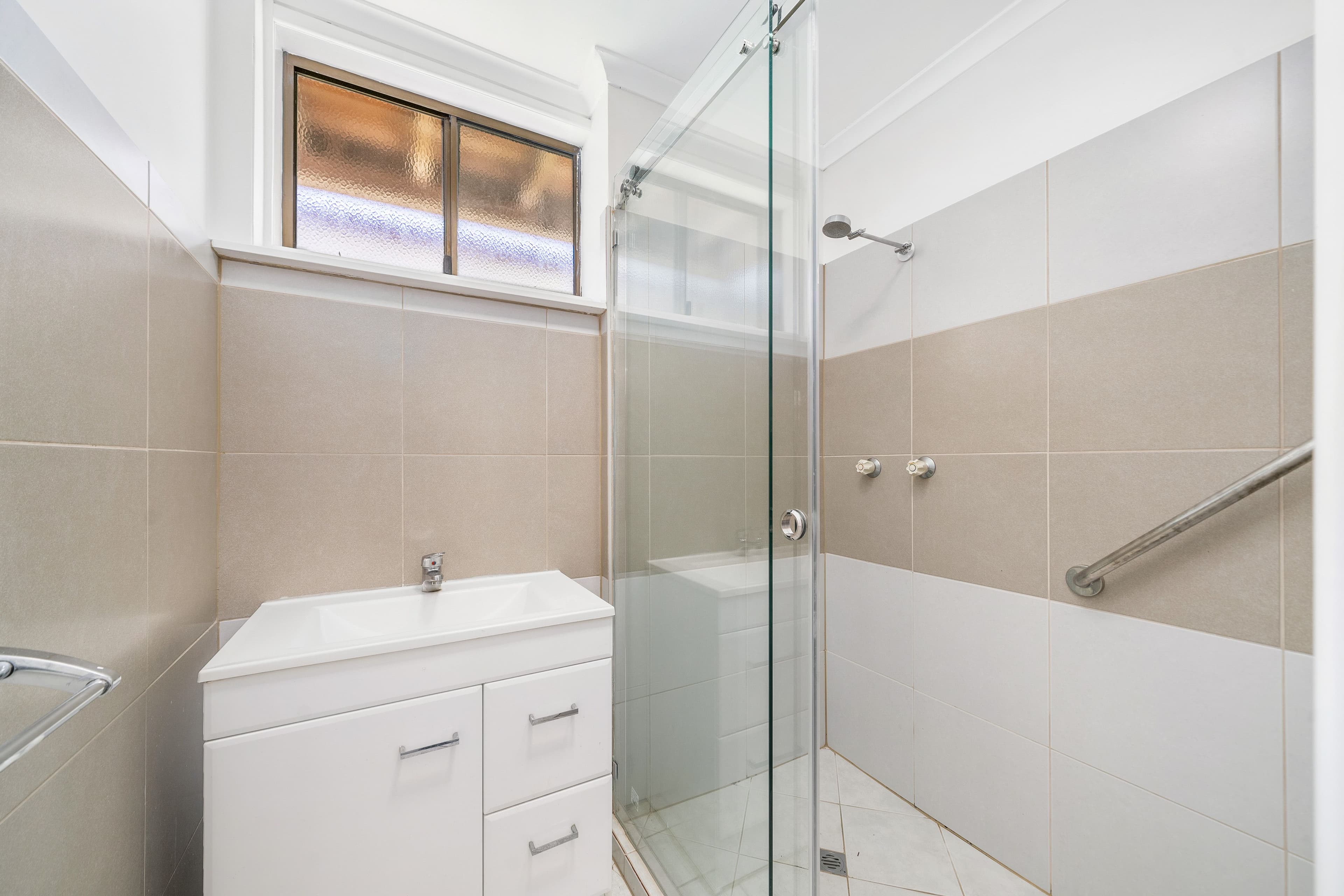 31 Annie Street, Woody Point QLD 4019, Woody Point - Thumbnail 5