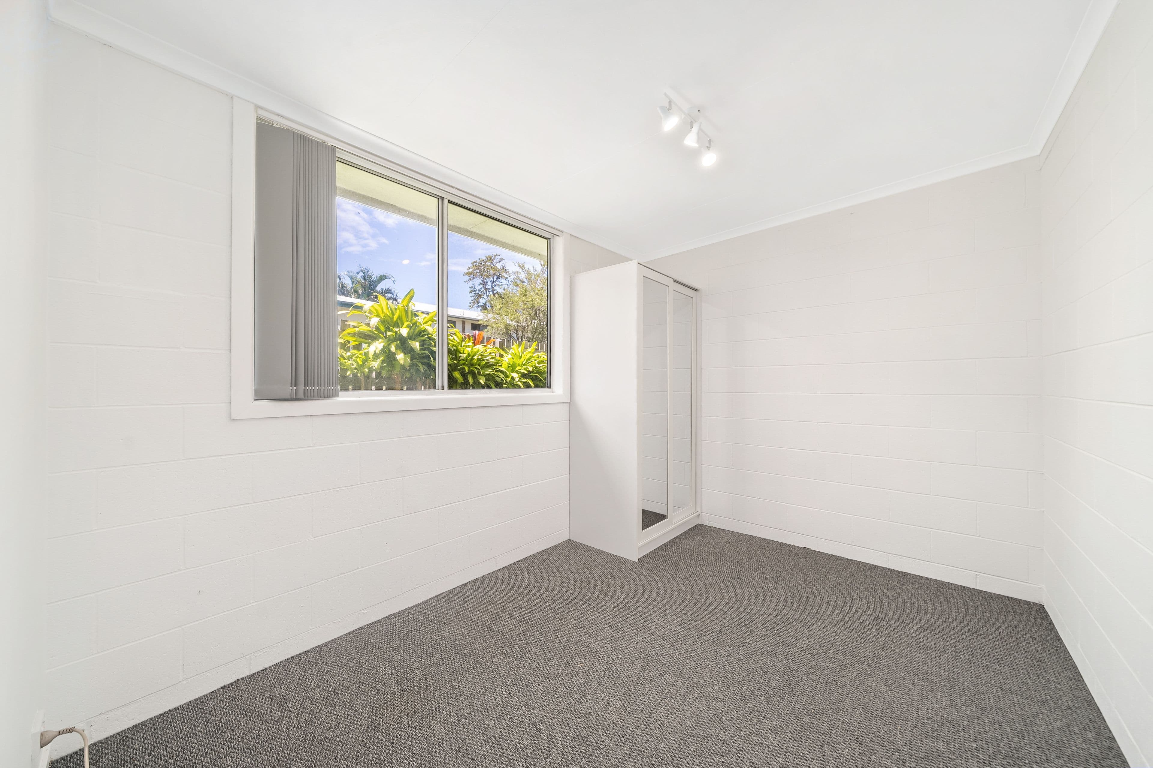 31 Annie Street, Woody Point QLD 4019, Woody Point - Thumbnail 6