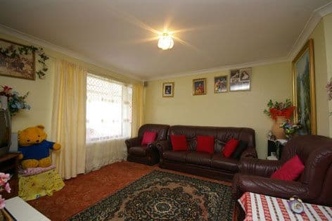 61 Boyare Avenue, MIRRABOOKA WA 6061, Mirrabooka - Thumbnail 2