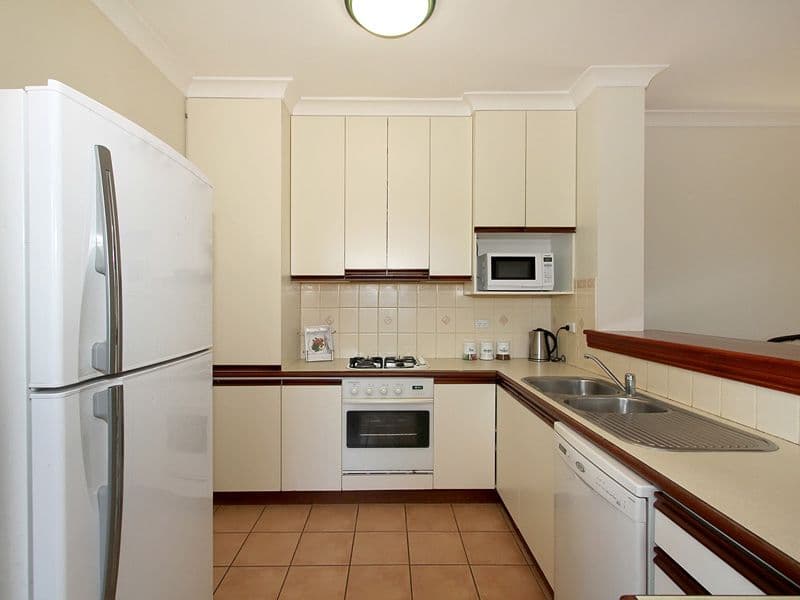 30 Allinga Crescent, CRAIGIE WA 6025, Craigie - Thumbnail 5