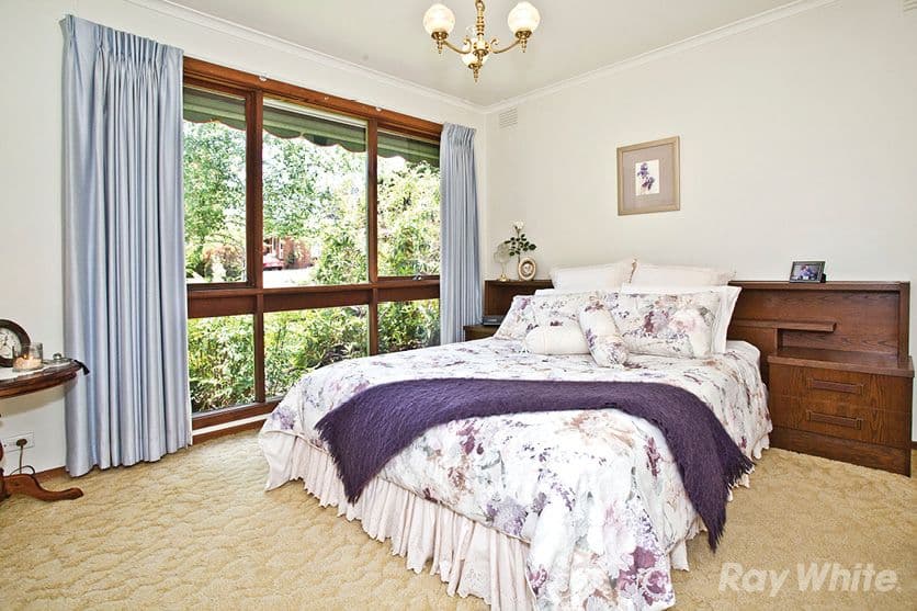 52 Guinevere Parade, GLEN WAVERLEY VIC 3150, Glen Waverley - Thumbnail 6