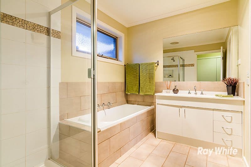 123 Fordholm Road, Hampton Park VIC 3976, Hampton Park - Thumbnail 3