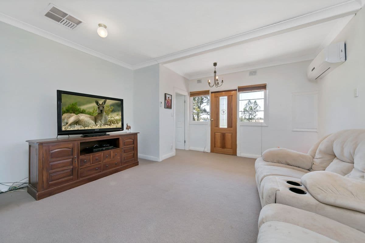 40 Artesian Road West, Two Wells SA 5501, Two Wells - Thumbnail 3