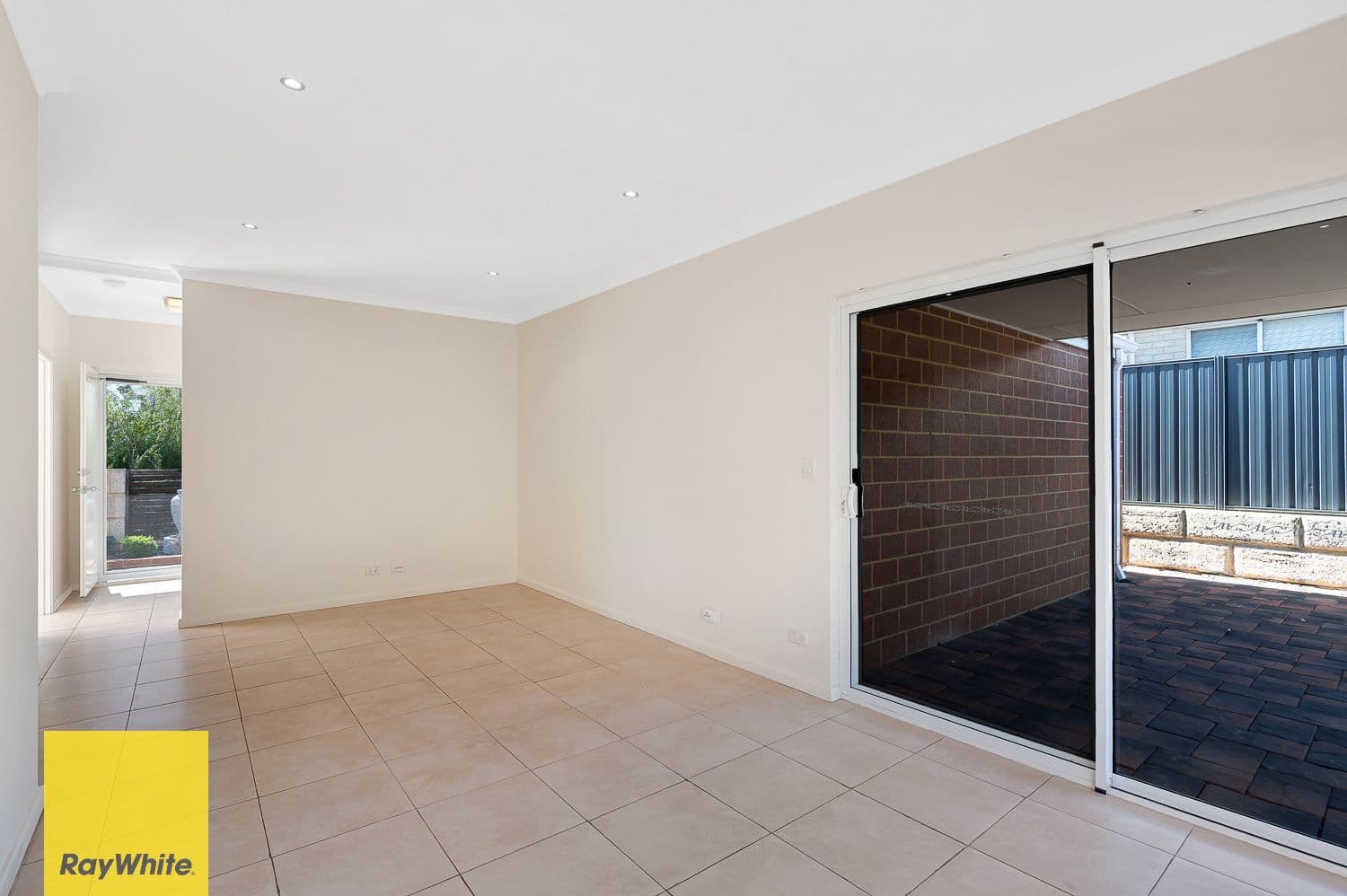 23 Donath View, Landsdale WA 6065, Landsdale - Thumbnail 4