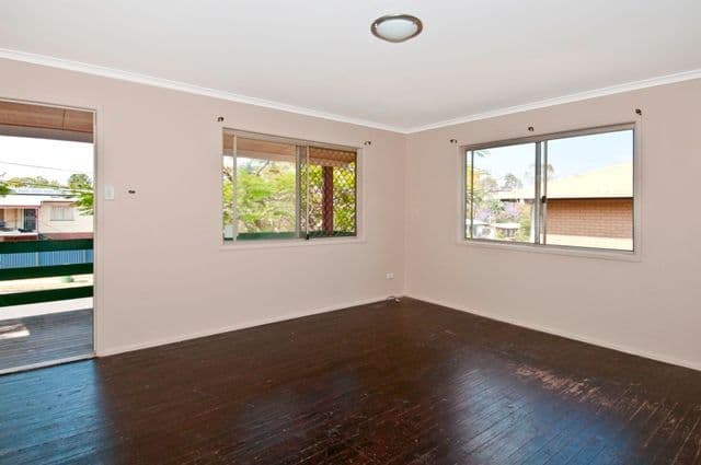 16 Bloodwood Street, CRESTMEAD QLD 4132, Crestmead - Thumbnail 5